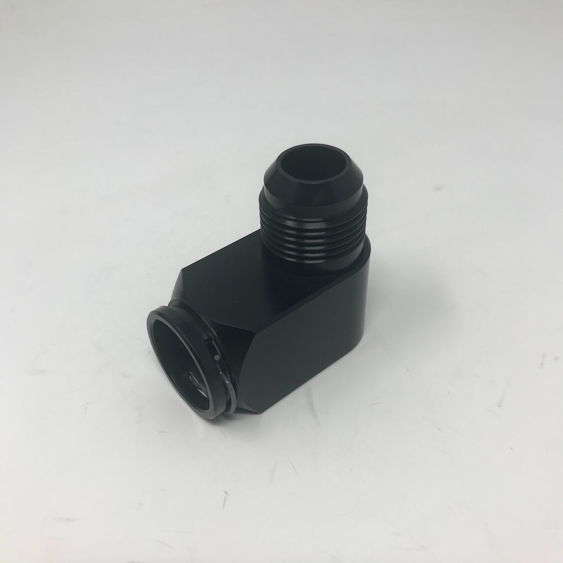 90 Degree -12AN Male to 3/4 Female GM Quick Connect Fitting